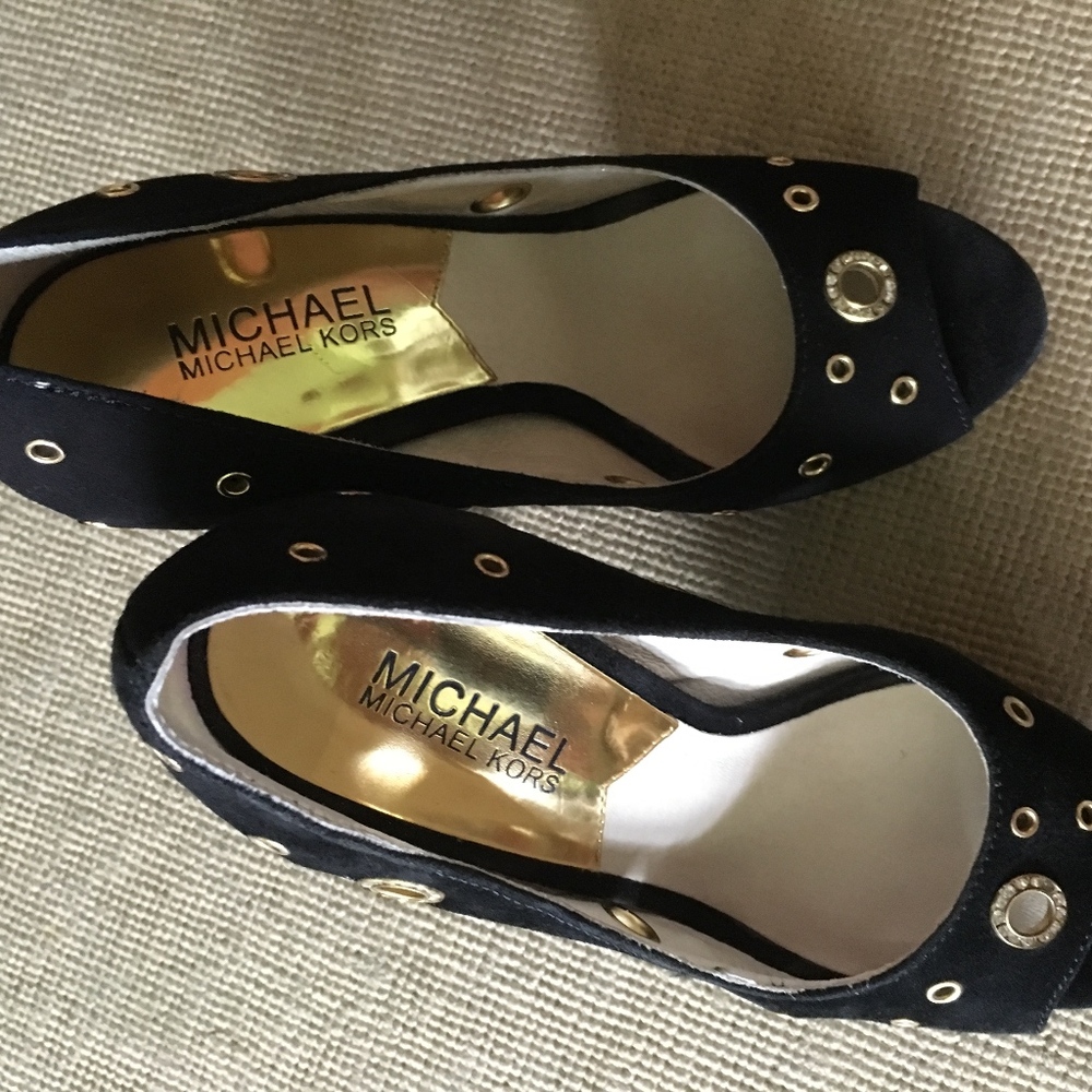 Gorgeous Michael Kor Heels